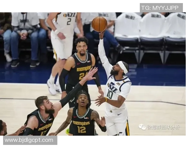 湖人反转爵士3连胜 勒布朗首秀11+12东契奇37+5+10